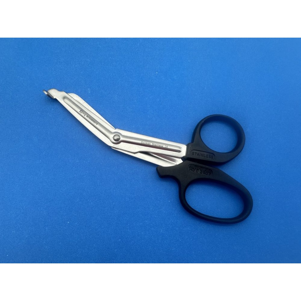 Medline MDS0895014 Universal Bandage Scissors 5 1/2"